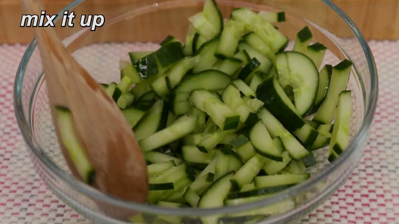 אכלו את סלט המלפפונים הזה לארוחת ערב כל יום ותאבדו שומן בבטן תוך זמן קצר!