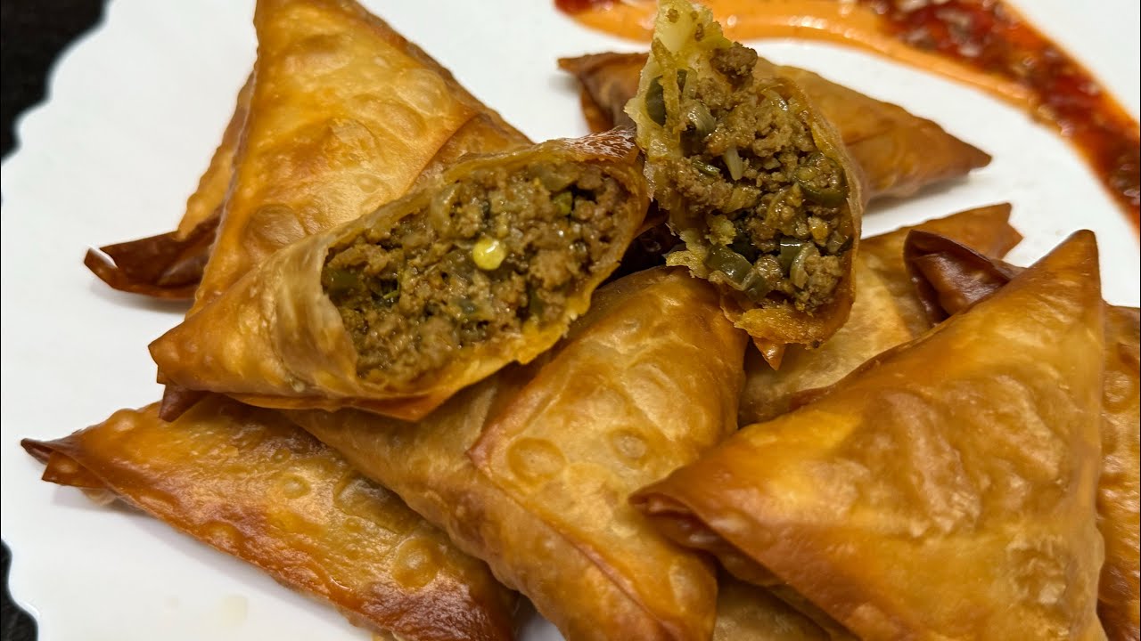 Bangalore Special Keema Samosa Recipe | Tea Time Crispy Snack 
