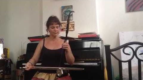 My non-Chinese mom learning to play the erhu- 1 week