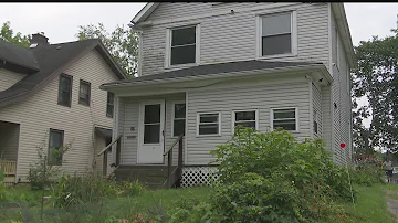 Woman sleeping in north side Youngstown home hit by stray bullet