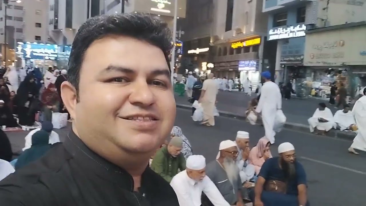 رانا محمد عظیم اور محمد شاہد چوہدری کی مکہ میں افطاری کعبہ کی رونق کعبے کا منظر اللہ اکبر اللہ اکبر 