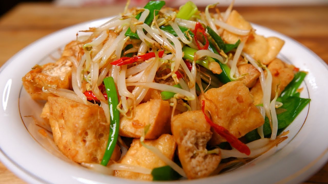 Bean Sprouts And Fried Tofu Are So Delicious It s Simple To Make Bean sprouts and fried tofu are so delicious it s simple to make