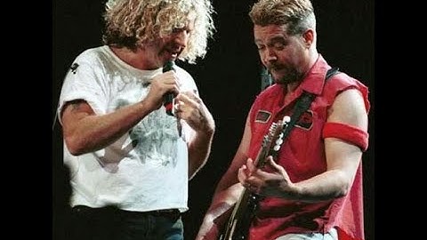 ...When Ed forgot the riff amid playing “Amsterdam” during Balance Tour.