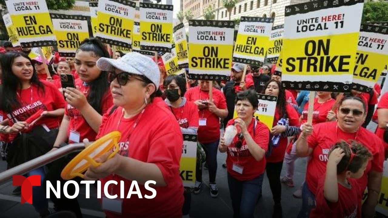 En huelga, empleados de varios hoteles de California | Noticias Telemundo