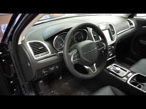 2016-chrysler-300-limited-awd-(stock#-gh308222)