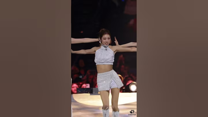 250801 IZNA CHOI JUNGEUN 이즈나 최정은 'GOLDEN' (org. KPop Demon Hunters / HUNTR/X) 직캠 4K FANCAM | KCON LA