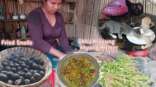 Village Food Cooking _Chha Kroeung Khyong Khmer | Fried Natural Snails It's so delicious