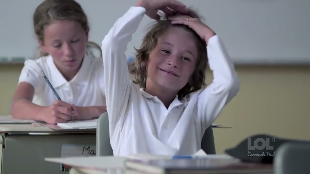 STUDENTS LOVE SCHOOL // LOL COMEDIHA!