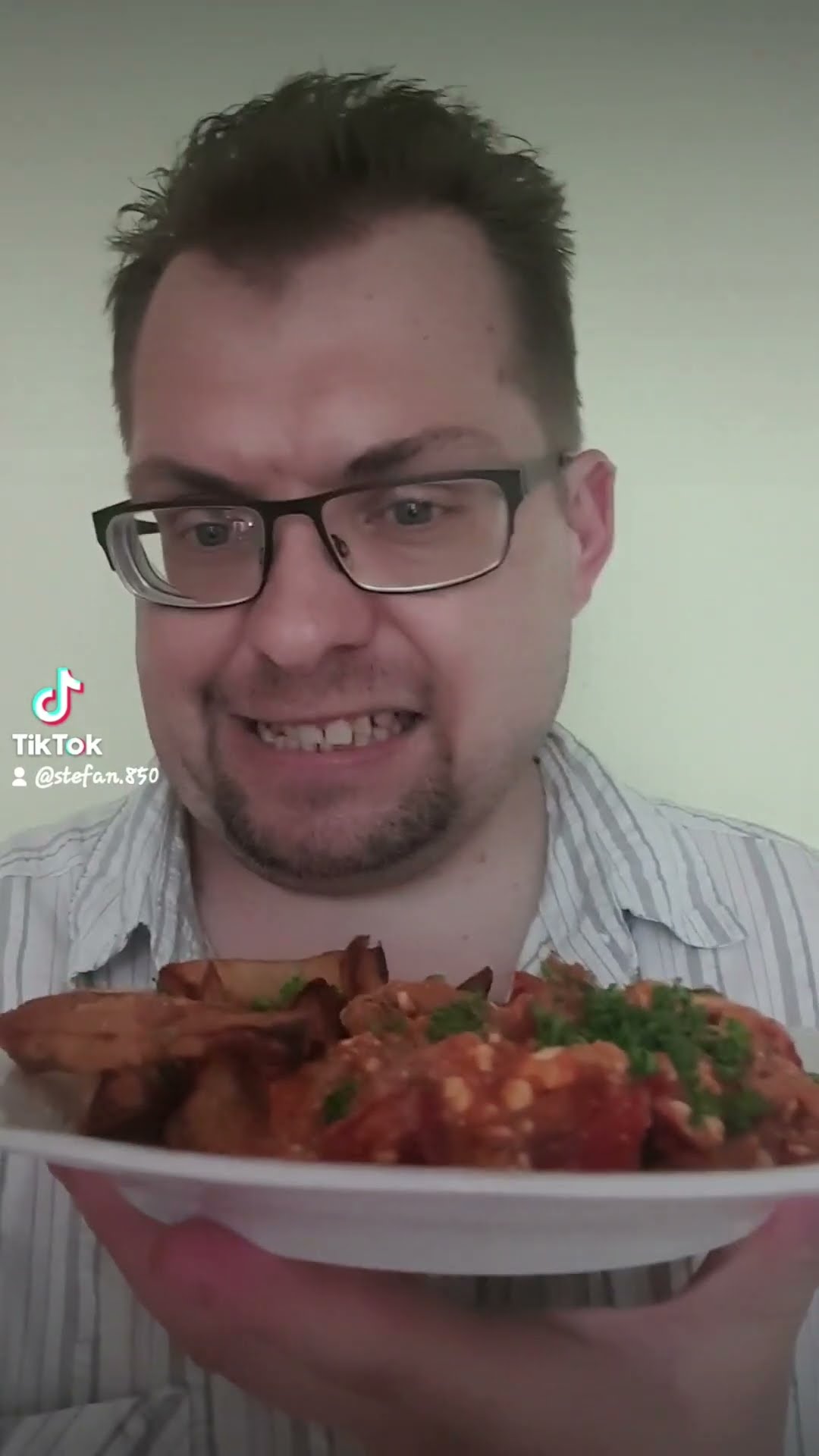 Part: 1 Gyros Metaxa überbacken mit frischen Pommes - YouTube