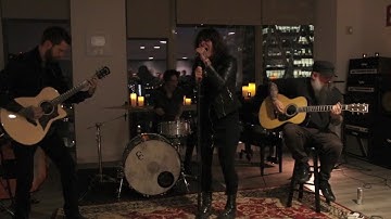 ROYAL THUNDER "April Showers" Acoustic Live Performance | Metal Injection