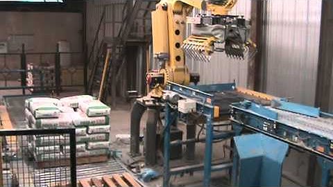 TRP3000 Robotic Palletizer with Pallet Dispenser