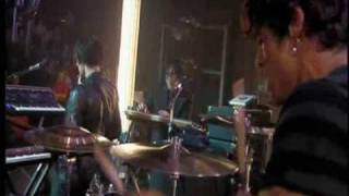 into The Hollows (live) - Queens of the Stone Age