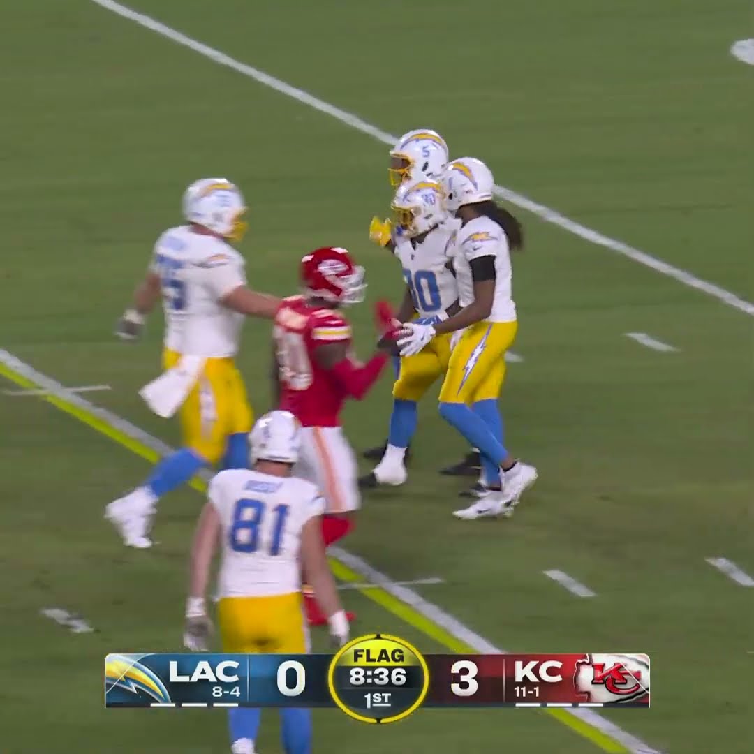 Quentin Johnston catches for a 20-yard Gain vs. Kansas City Chiefs