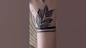 Pretty Simple Henna Design Inspo 