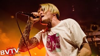 Neck Deep - "Gold Steps" LIVE! @ The World Tour '16 w/ State Champs chords