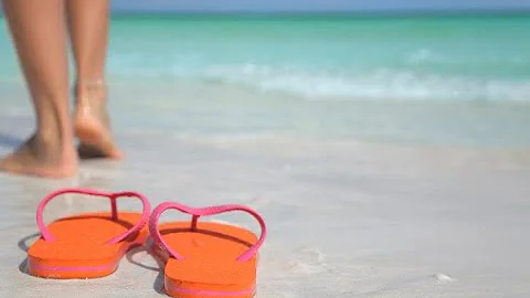 Clear sandal straps, very comfortable #shoes #sandals #shorts #fashion #tips #fashiontips #trending