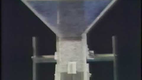 Particle Segregation in Dense Granular Flows: Supplemental Video 1