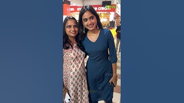 അമ്മയെ ചേർത്തുപിടിച്ച് ദേവിക സഞ്ജയ്‌ തന്റെ once upon a Time in Kochi￼ കാണാൻ വന്നപ്പോൾ! Devika sanjay