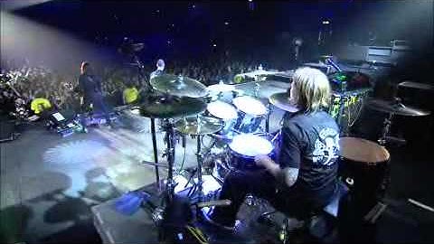 Alter Bridge-Buried Alive live Wembley 2011.