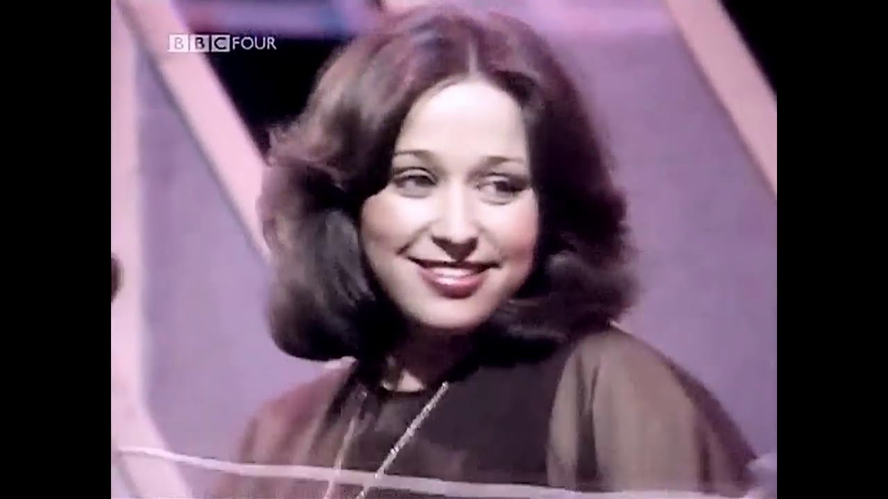 Kunigulis porno rasmlar Valda bichkute erotik fotosurat