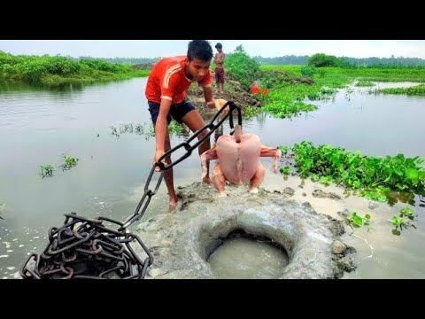 Undeliverable Underground Fishing Techinque Monster Catfish Catch River Big HoleA Chicken Fishing