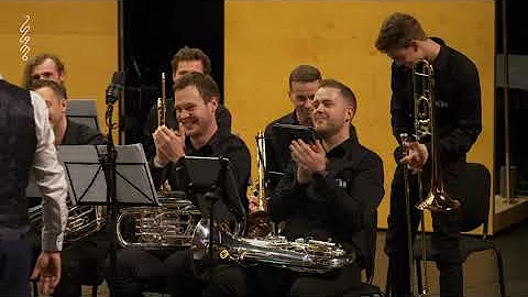 The World Rejoicing - Edward Gregson door Noord-Limburgse Brassband