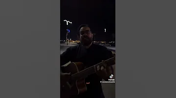 انا بشحت با الجيتار 