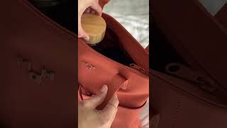 Download Lagu What's in my bag? + Pack with me  #mah #blackfriday #shorts #fyp MP3