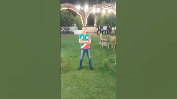 اغنيه عندي اخوات على الجباسات مستنيه التليفونات حضر حضر عمر عمر نقلبها لك عيد ميلاد 