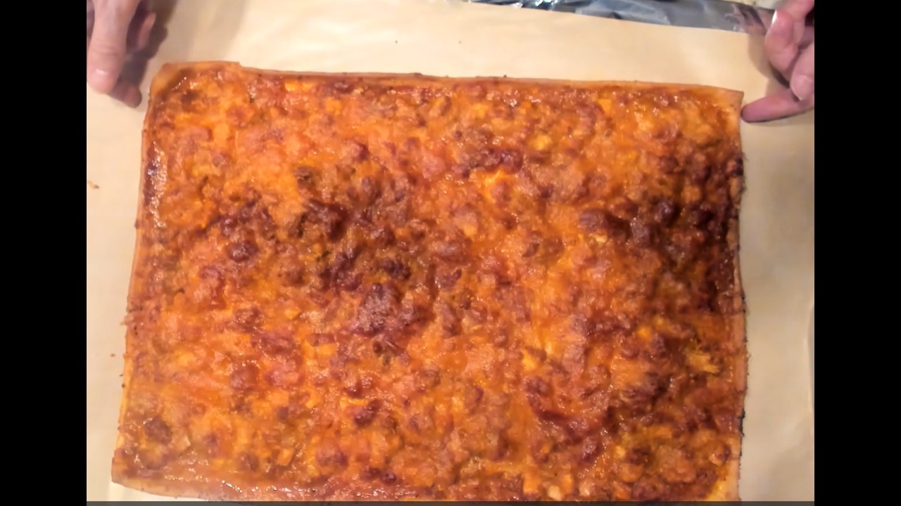 Buffalo Garlic Chicken Pizza