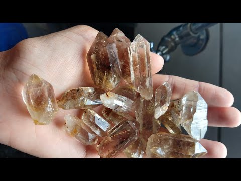 Vídeo: Como identificar o cristal?