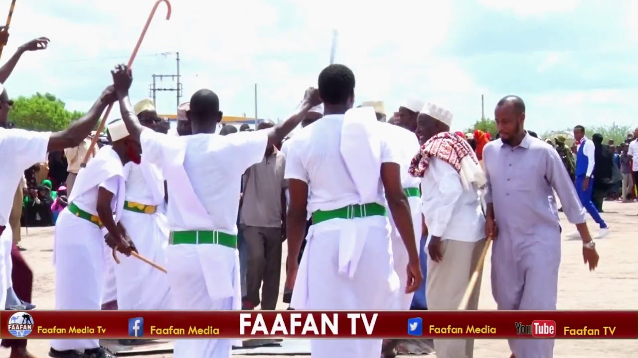 DIISOW CAAJIIB AH IYO AROOSKII QARNIGA EE MASALAANI