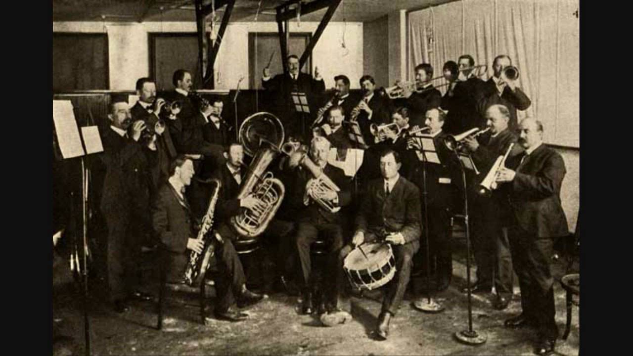 Mira Paul Lenart & Bill Novick's "Hot 7" en YouTube