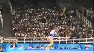 Courtney Kupets - Floor Exercise - 2004 Olympics Team Final