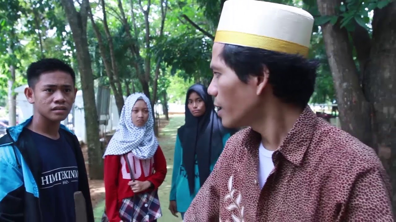 Lucu!!! Film Makassar - Gara Gara Bahasa (Lembaga Latoa Lucu!!! Film Makassar - Gara Gara Bahasa (Lembaga Latoa