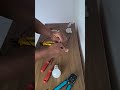Como ligar duas lampadas com um interrupor duplo