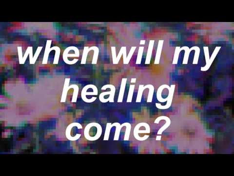 AURORA - Little Boy In The Grass - Lyrics
