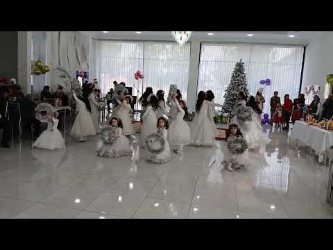 Mushuk va sochlar Kavkaz ayol bilan jinsiy aloqa porno video