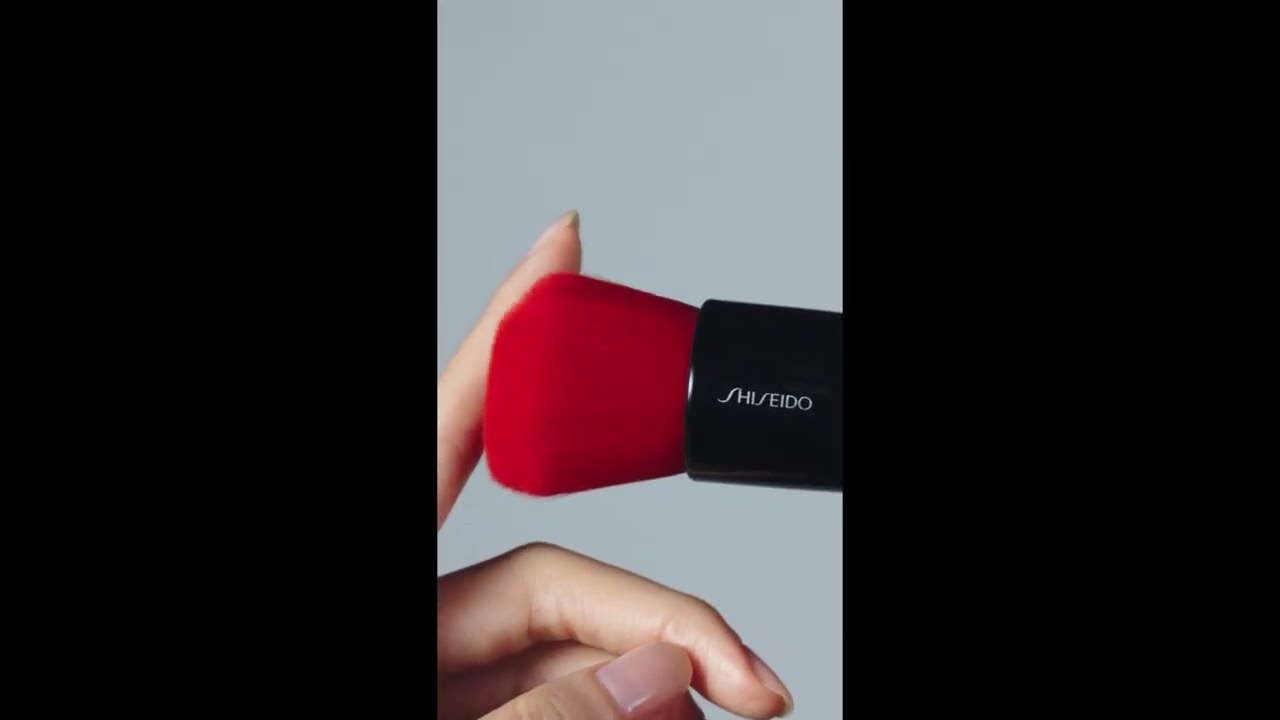 SHISEIDO DAIYA FUDE FACE DUO SAYESİNDE MAKYAJDA KUSURSUZ UYGULAMA
