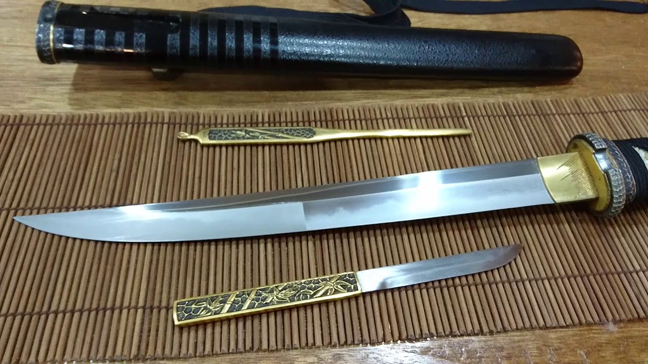 武士の刀2 古兵器 武具　刀装具 武士道 武士道 手鍛造打 鋼刀 冷兵器 映画 日本短刀2 - YouTube