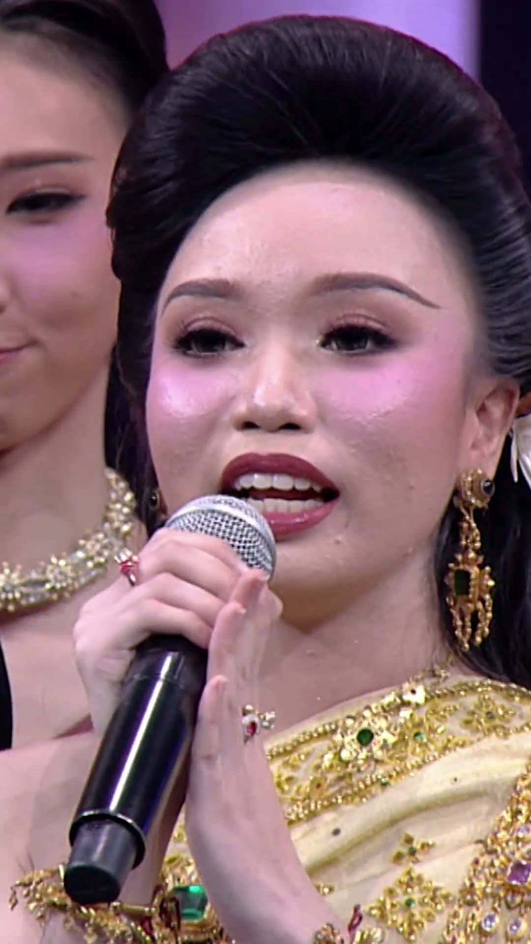 หนูอยากจะขอบคุณทุกคนในวงค่ะ #workpoint23 #ชิงช้าสวรรค์2025