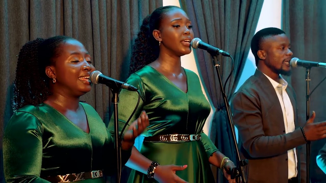 ADAMU DILUNGA - MUNGU WA MATAIFA YOTE (Official Live Video)