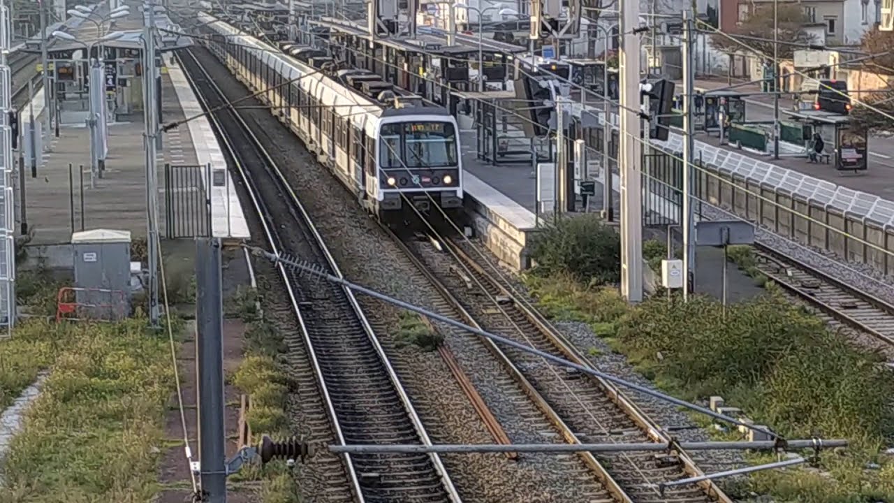 spot à la gare d'Aulnay sous Bois