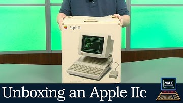 Apple IIc, Monitor and Accessories - Unboxing
