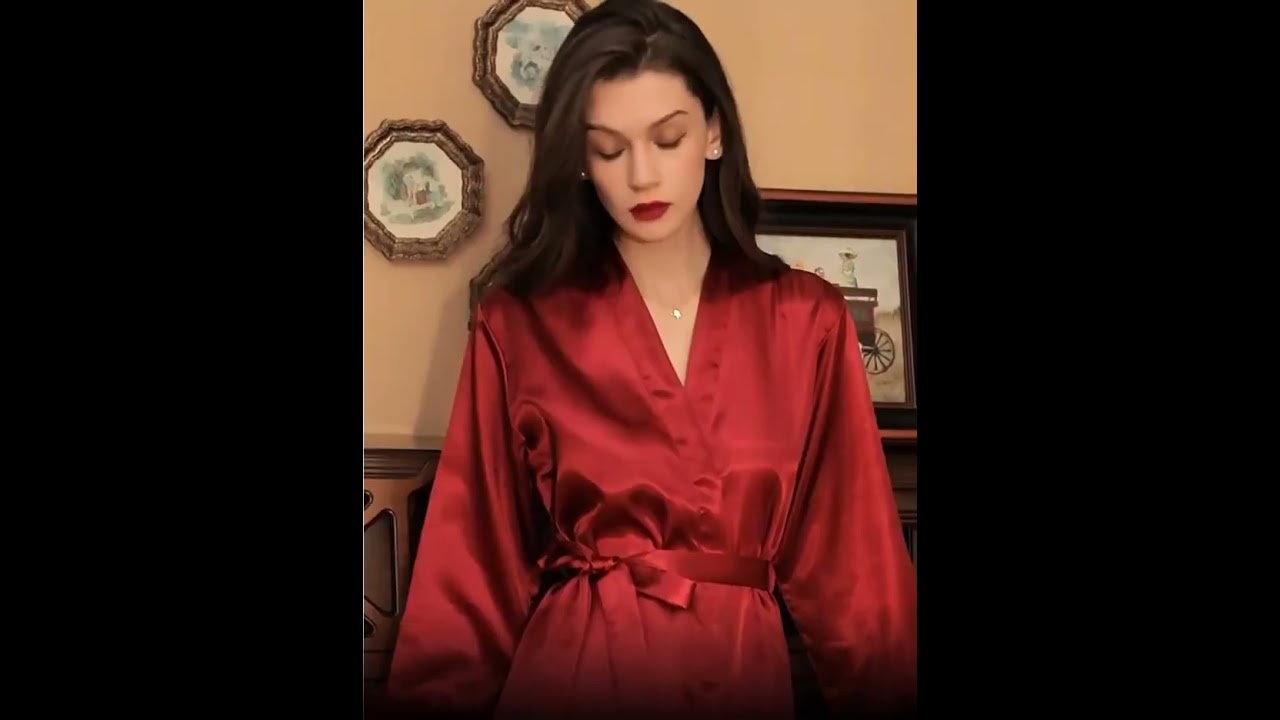 BR29 : 2 designs Bridal Robe with Feather for Hen night Party