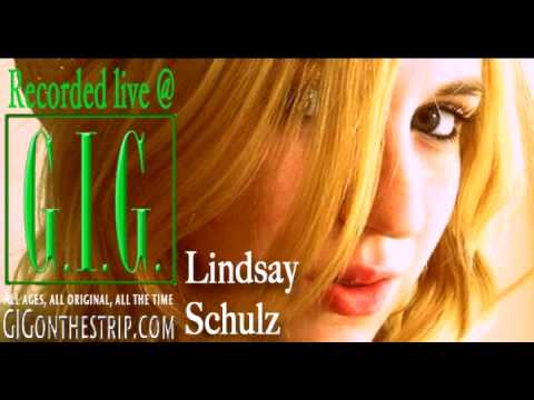 Lindsay Schulz live at GIG