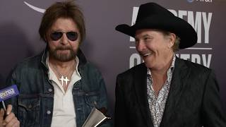 Brooks & Dunn REACT to 18th ACM Awards Win & Joke About Shania Twain Fight (Exclusive)