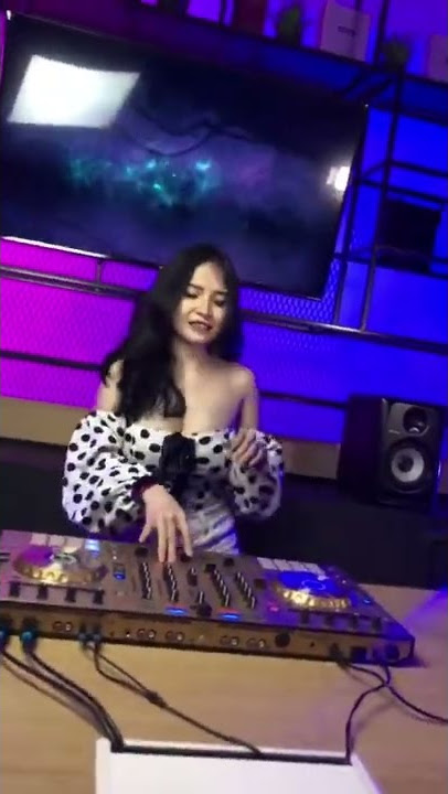 DJ NISSA AT STUDIO MATALELAKI WOW