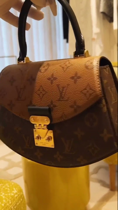 Louis Vuitton Tilsitt Monogram