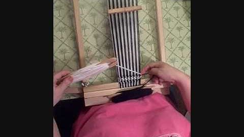 Pinwheel Houndstooth Pattern on Rigid Heddle Loom Weaving